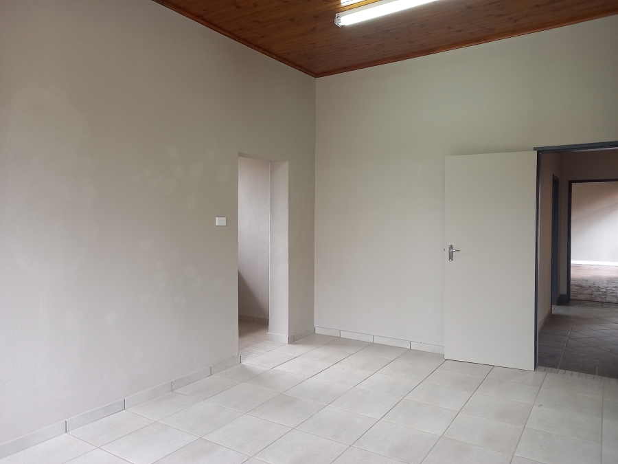 To Let Commercial Property for Rent in Waterval East North West